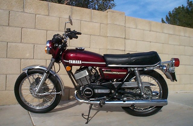 RD 350 F (reduced effect), 1987