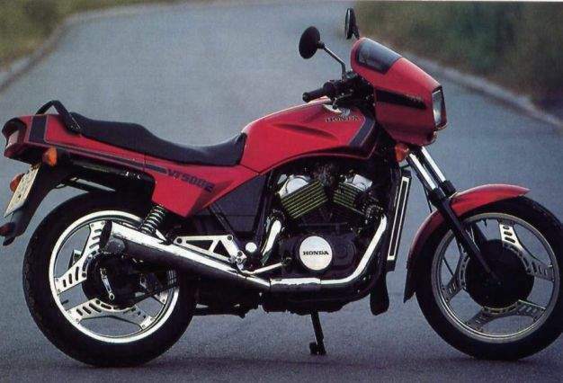 VT 500 E, 1986