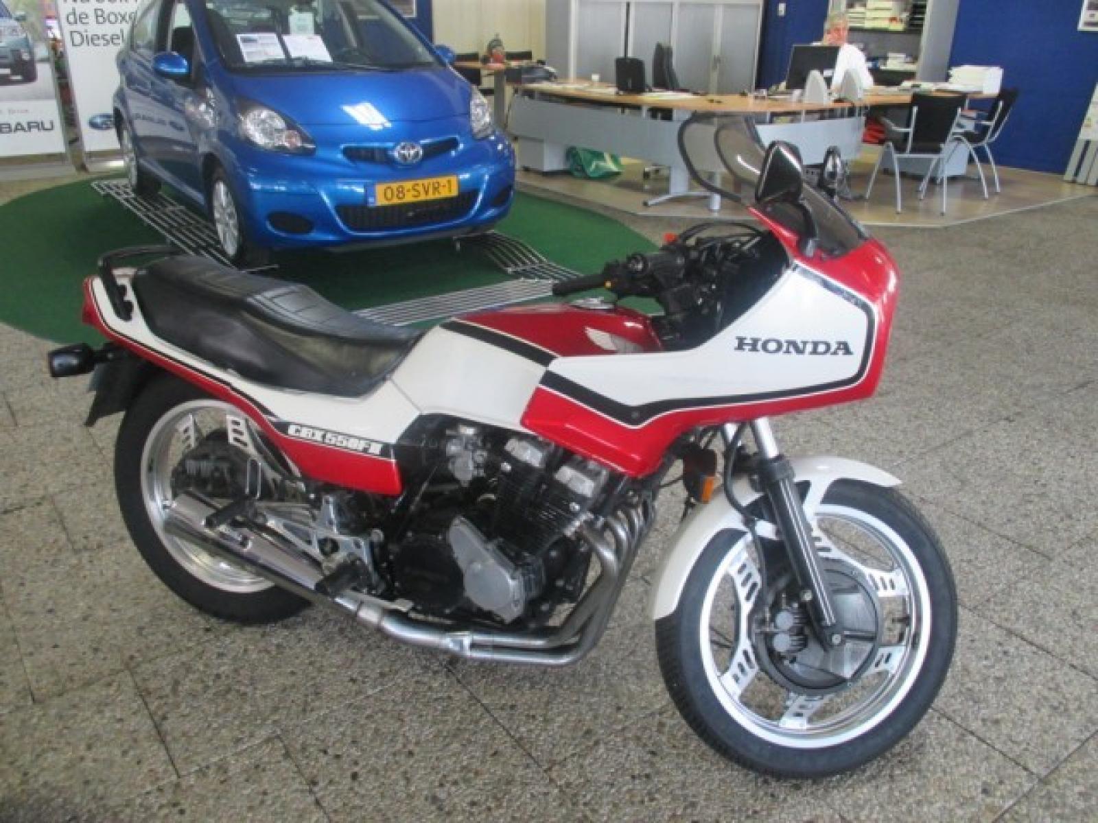 Honda cbx 550