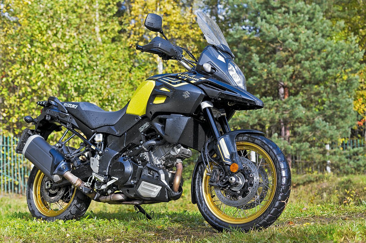 Стром. Suzuki v-Strom 1000. Suzuki v Storm 1000. V-Strom 1000 XT. Suzuki v-Strom 1000 XT.