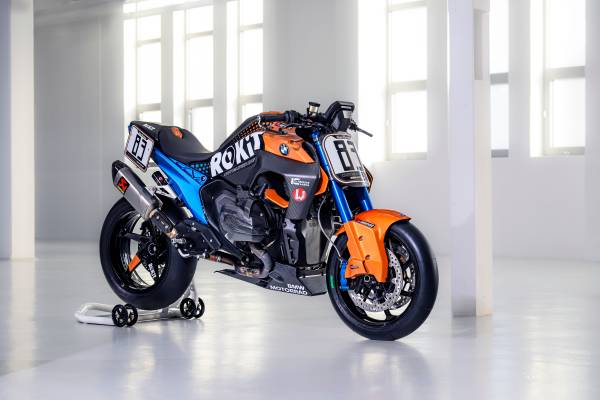 R1300R Superhooligan, 2026