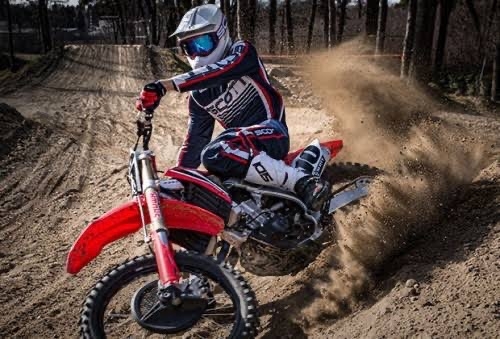 Мотокросс для новичков: с чего начать? первые тренировки Мотокросс для новичков: с чего начать? первые тренировки