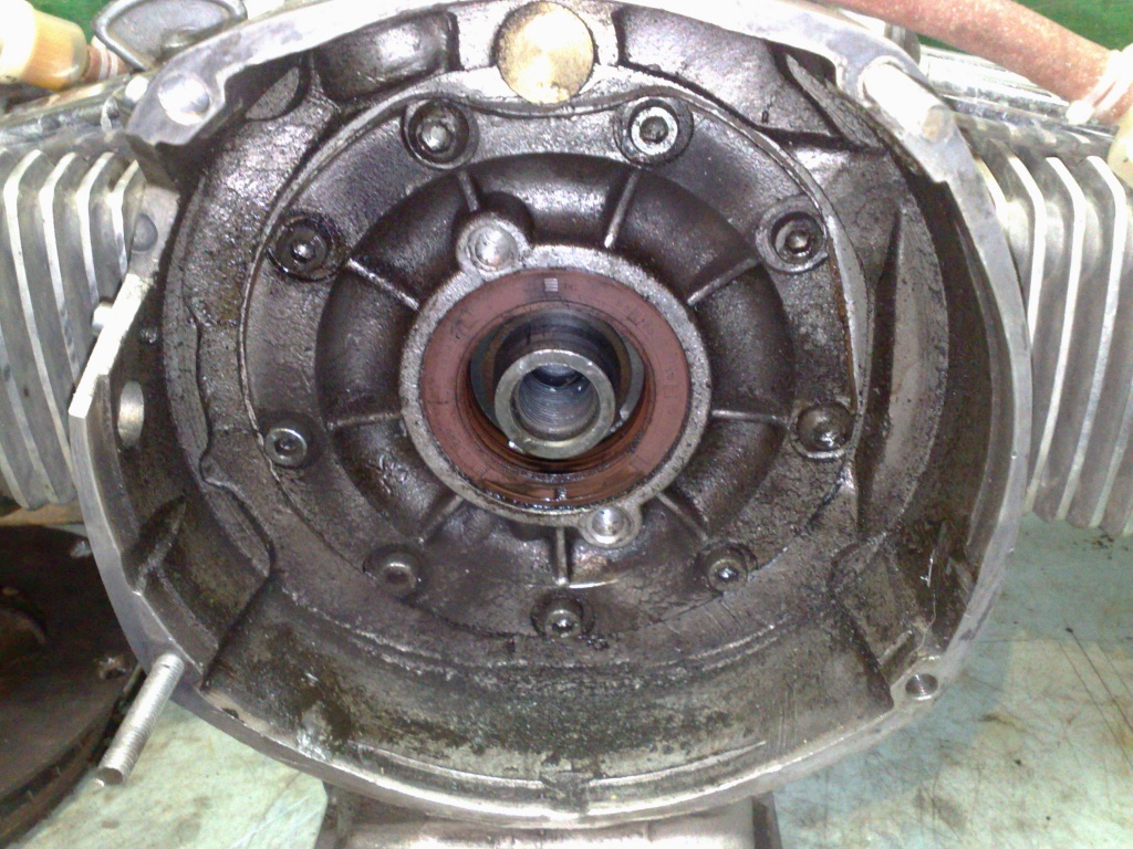 Демпферное сцепление на днепр. Винты сцепления мотоцикла урал. Маховик урал днепр. Выжимной диск сцепления мотоцикла урал. Сцепление на мотоцикле днепр.