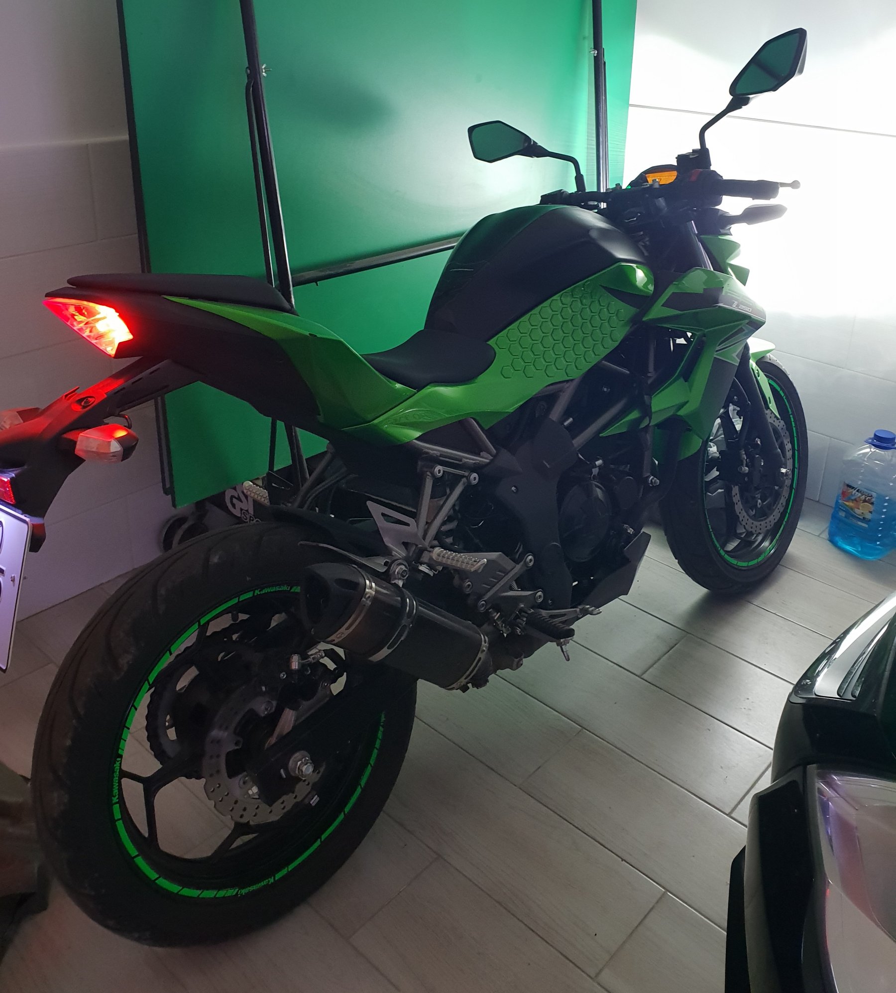 Kawasaki Z SL Motorcycles Photos Video Specs Reviews Bike Net