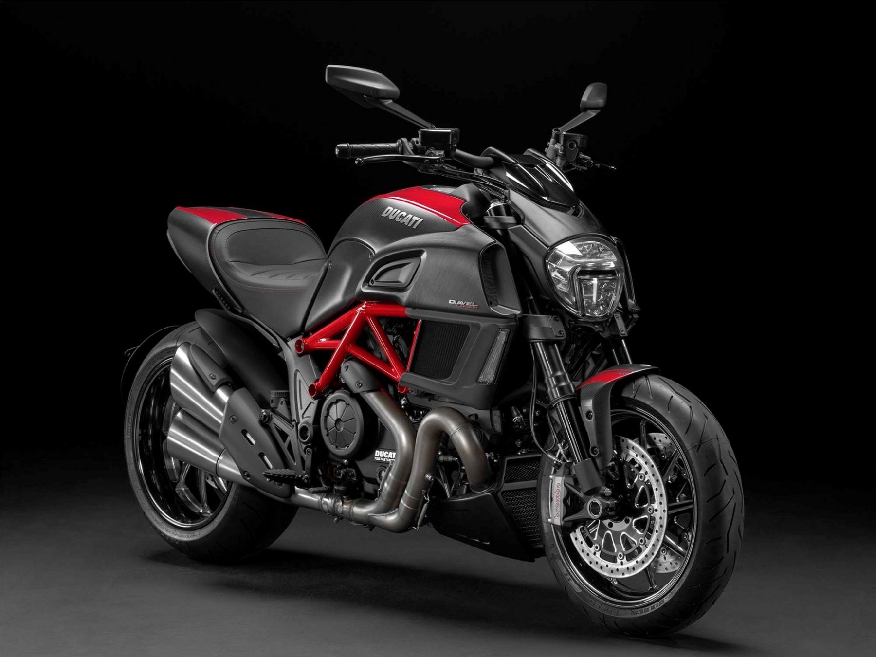 Ducati Diavel Carbon, 2017 Motorcycles - Photos, Video, Specs, Reviews ...