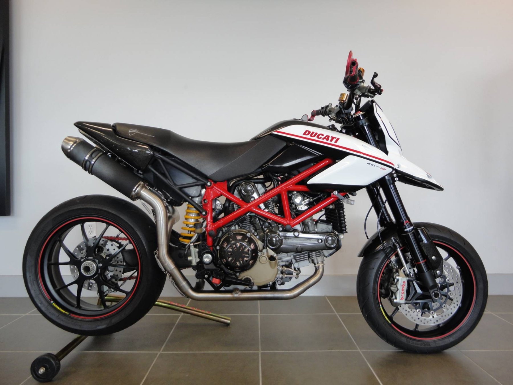 Ducati Hypermotard 1100 Evo 2011 Motorcycles Photos Video Specs