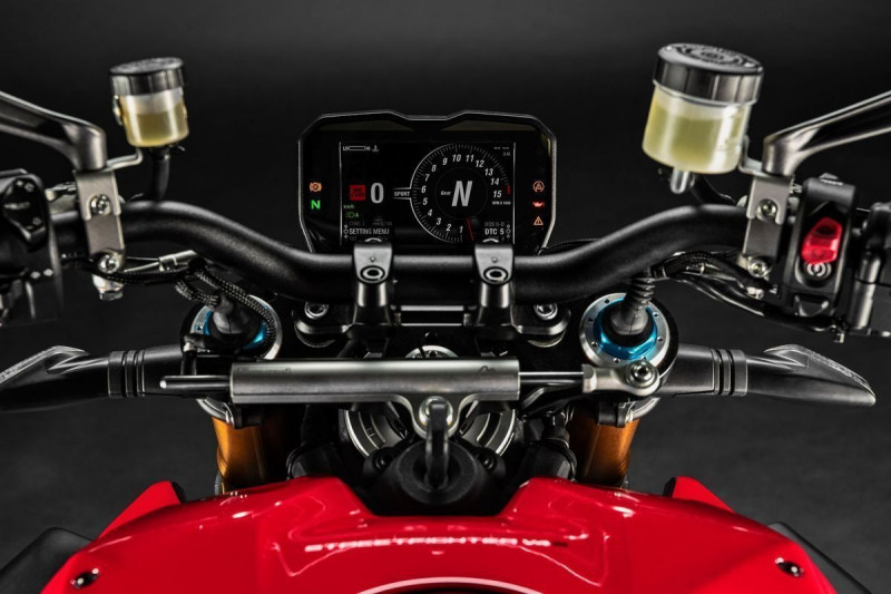 Мотоцикл Ducati Streetfighter v4 - история, дизайн и характеристики