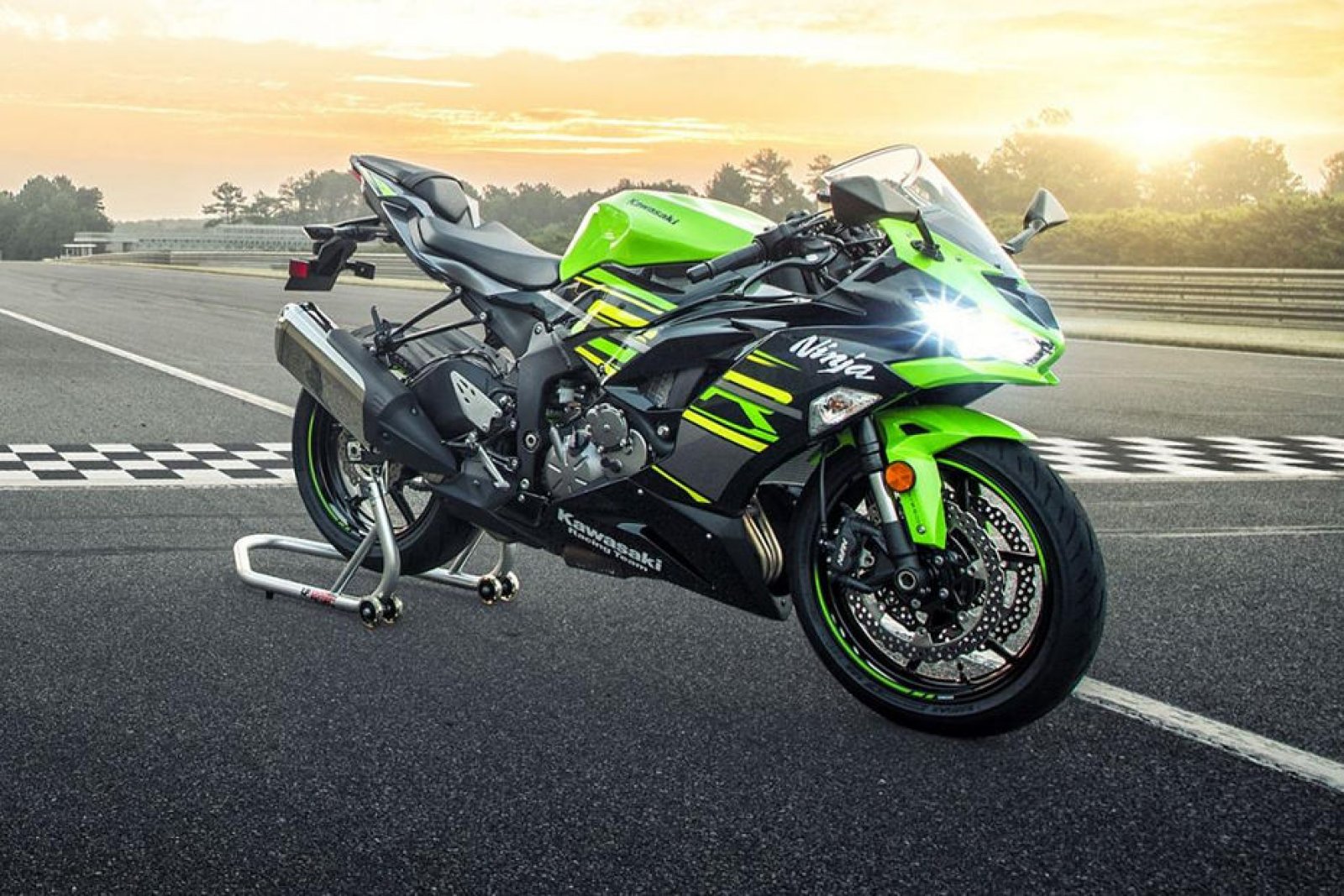 Kawasaki Motorcycles - Models, Photos, Reviews | Bike.Net