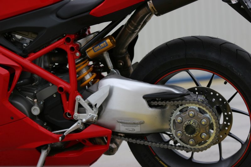 Спортбайк Ducati 1098 — особенности модели и оснащение