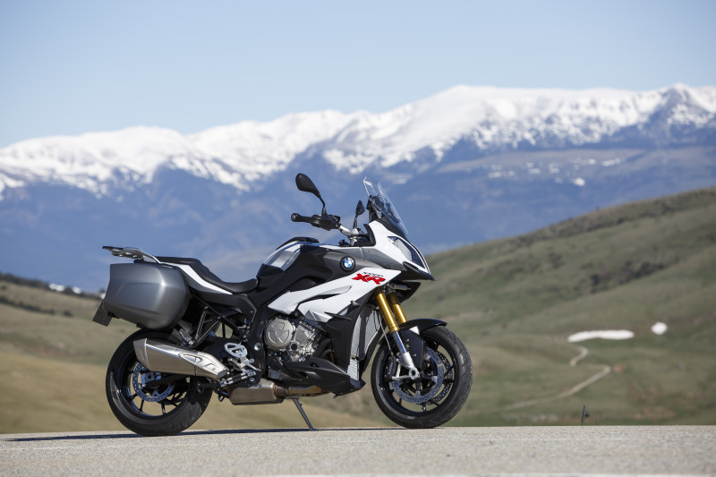 BMW S1000XR: История создания, дизайн и характеристики современного мотоцикла