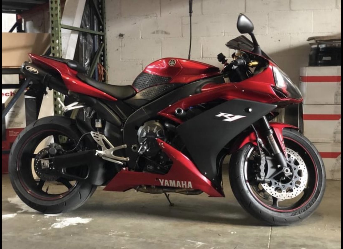 YZF-R1, Motorcycles - Video, Specs, Reviews | Bike.Net