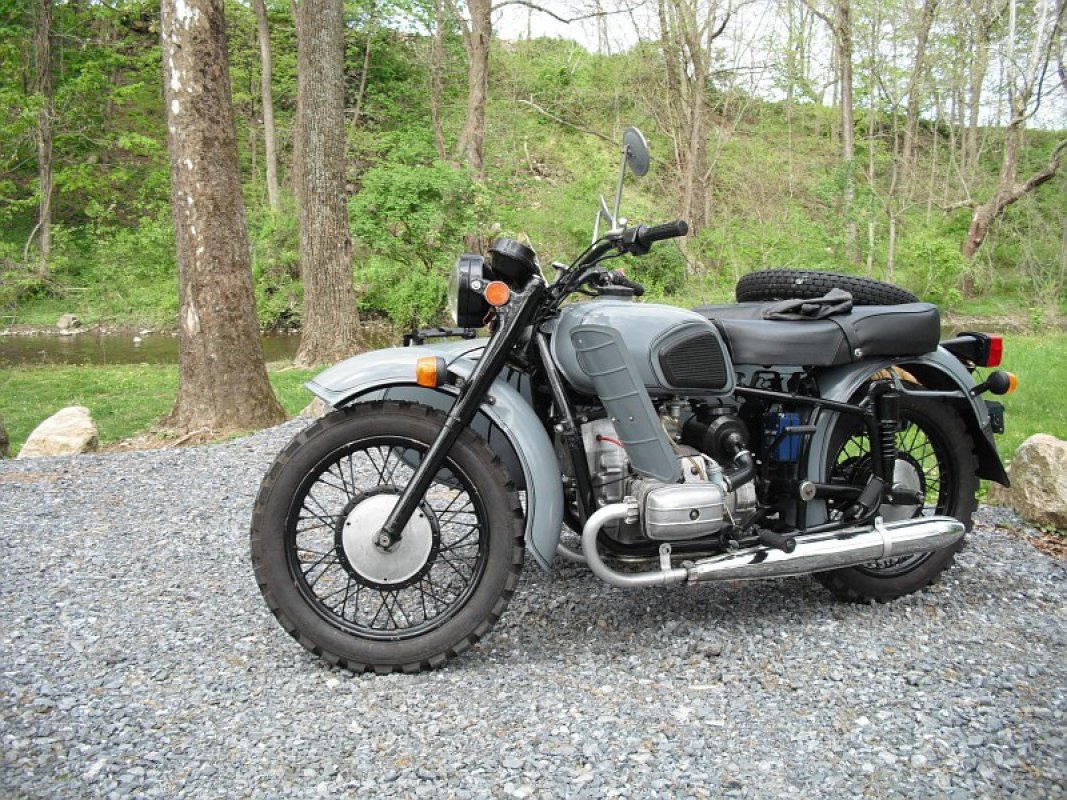 MT 10 (with sidecar), 1977