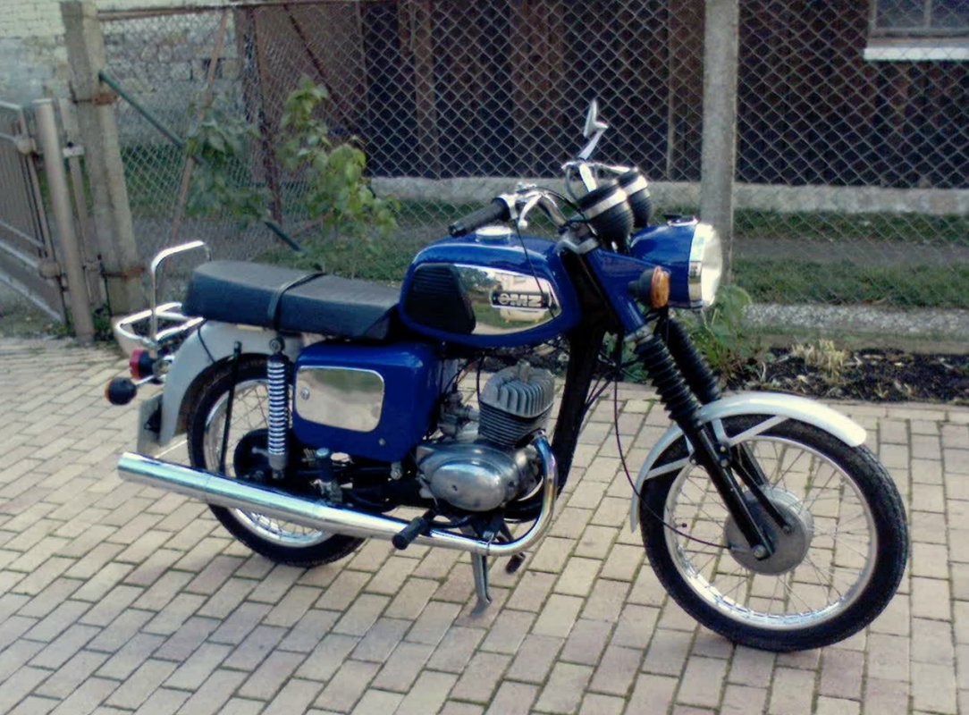 TS 150, 1975