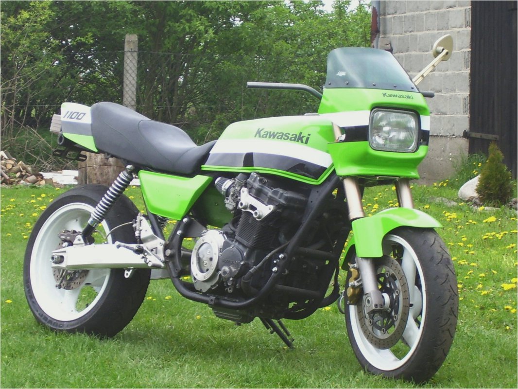 Kawasaki 1100, Motorcycles - Photos, Video, Reviews | Bike.Net