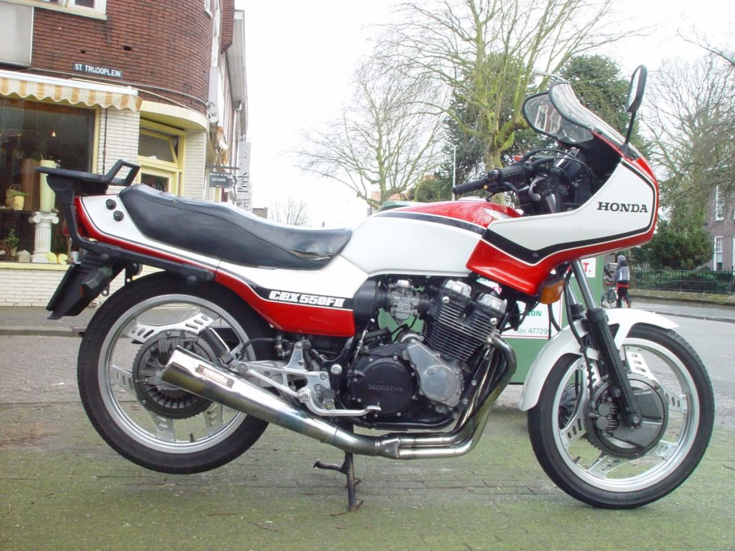 CBX 550 F 2 (reduced effect), 1984