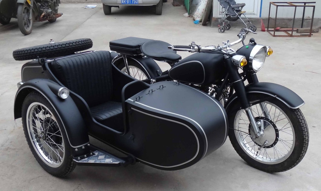 750 J-1 (with sidecar), 1989
