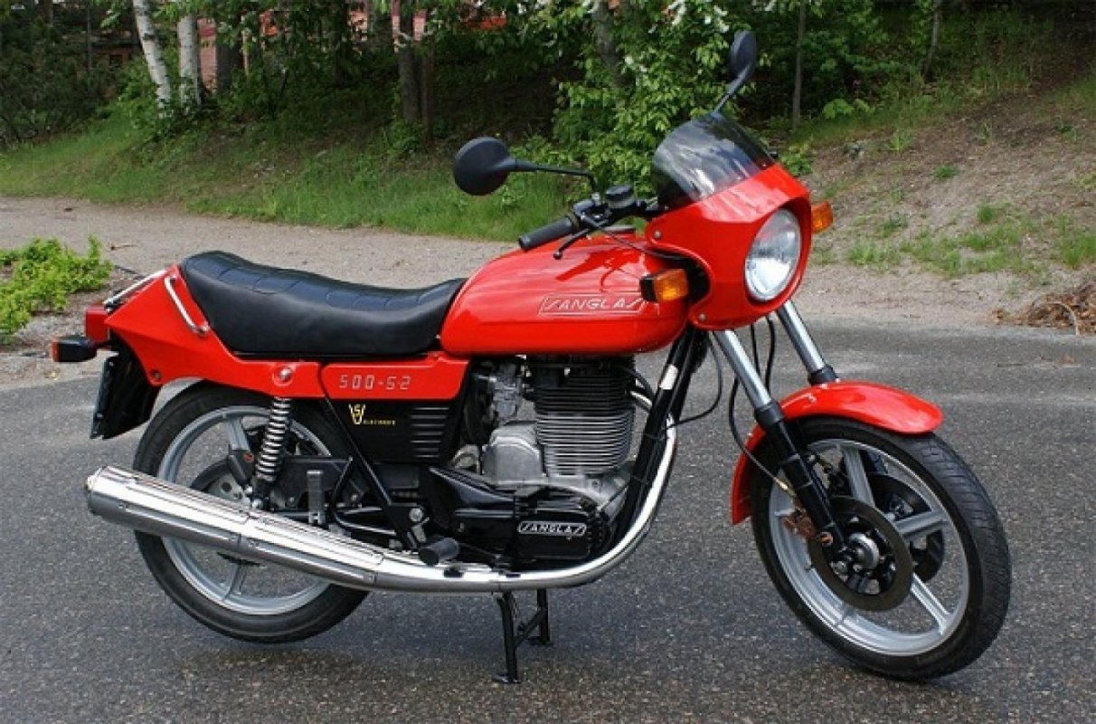 500 S 2, 1982