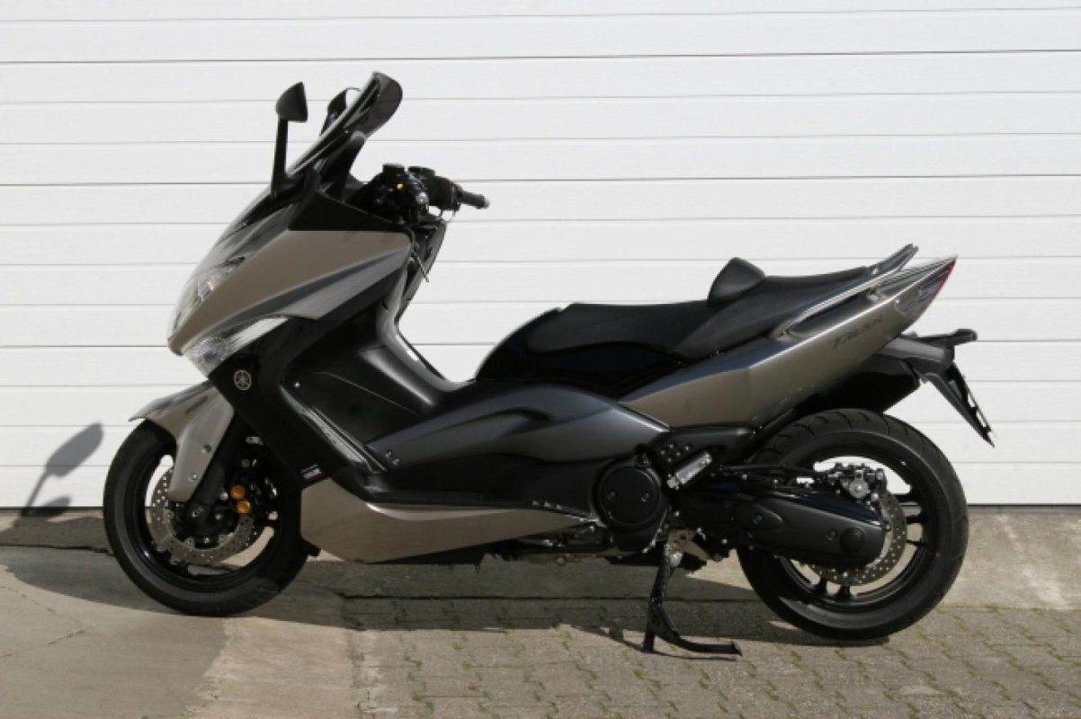 TMAX ABS, 2008
