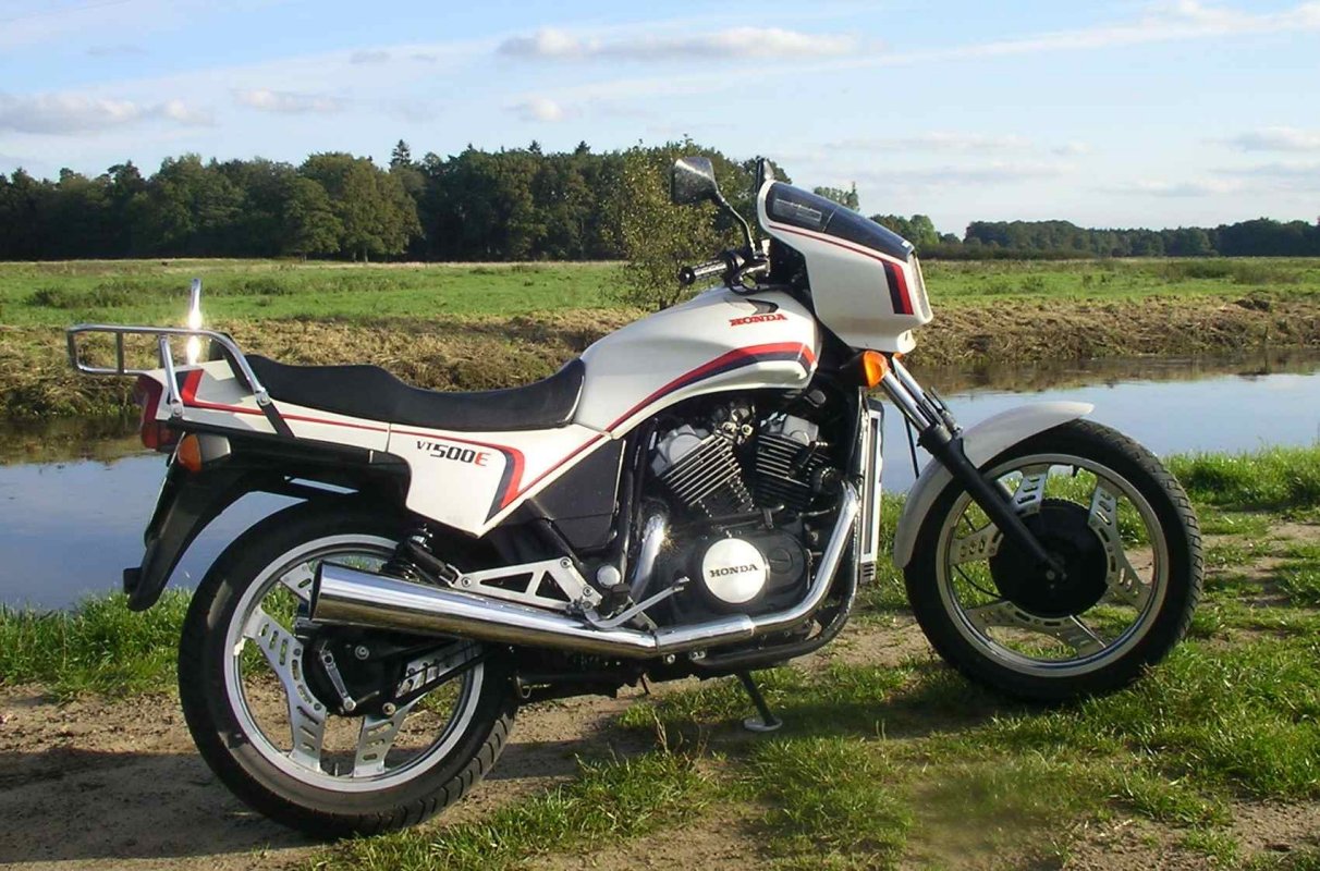 VT 500 E (reduced effect), 1987