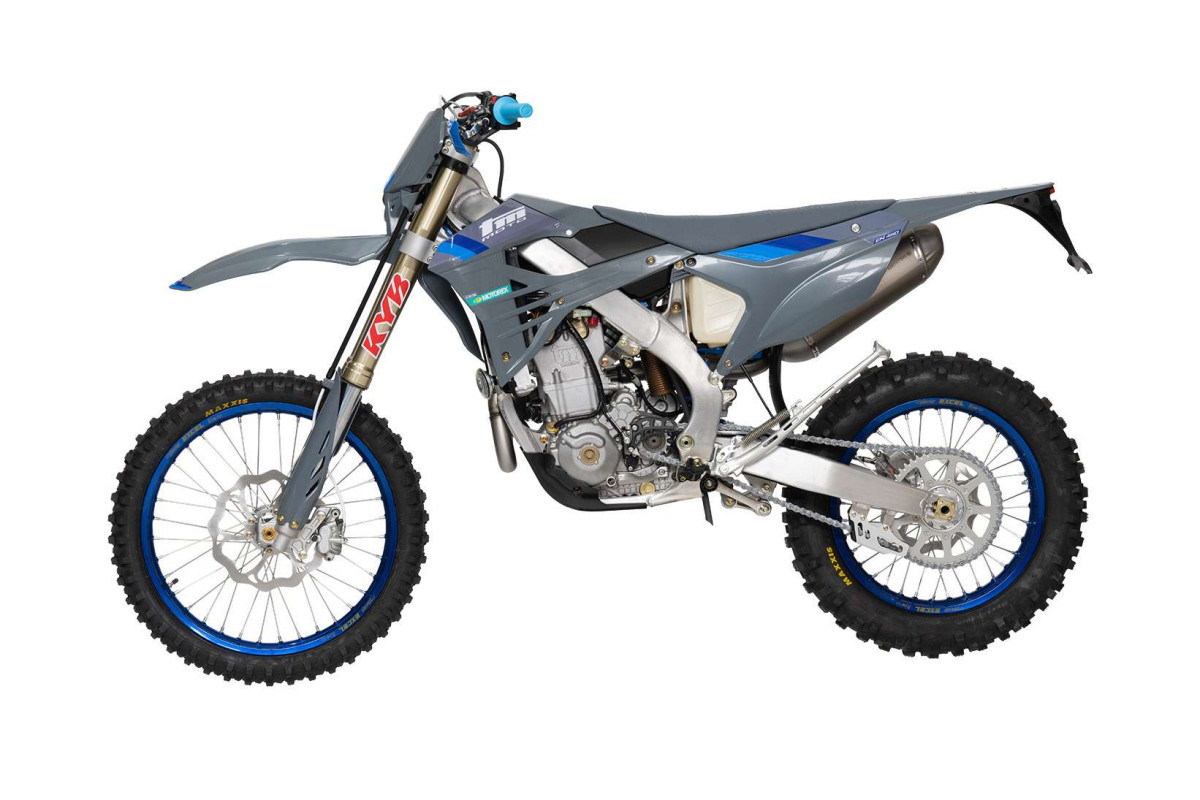 MX 450 Es Fi 4T, 2025