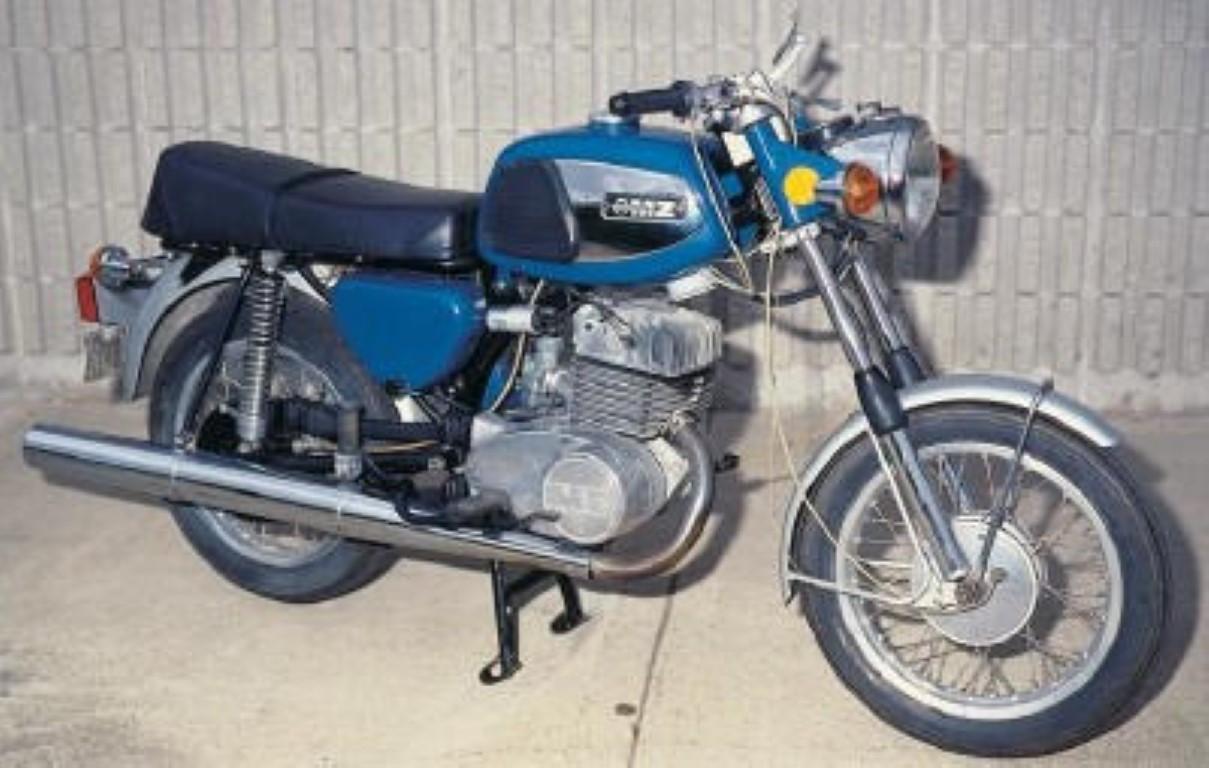 TS 250/1, 1977