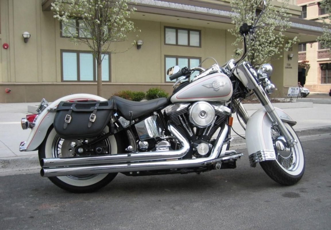 Heritage Softail Classic