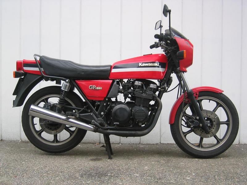 GPZ 550 (reduced effect), 1984
