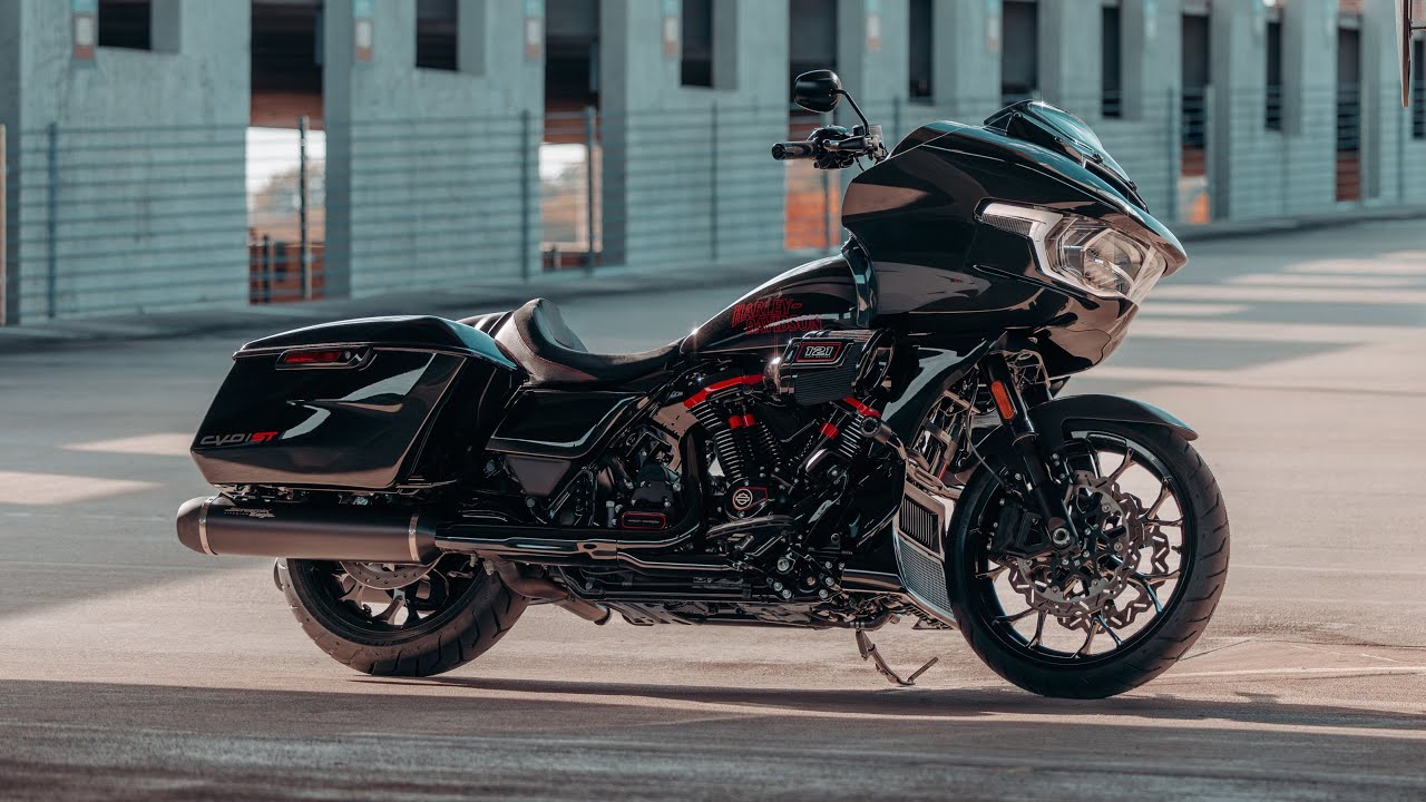 CVO Road Glide, 2025